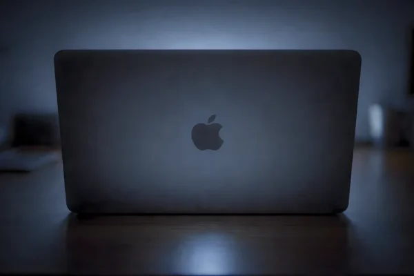 Sicurezza al Primo Posto: Scopri se la Webcam o il Microfono del Tuo Mac sono Stati Attivati in Tua Assenza