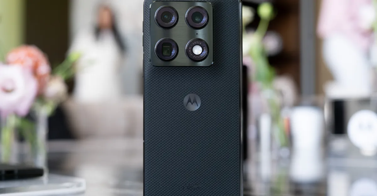 Motorola svela il prezzo del Razr Fold ed è una sorpresa!
