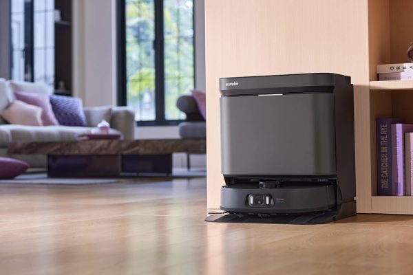 EUREKA J15 Pro Ultra super interessante su Amazon: 16.200 Pa, lavaggio a 75°C e AI che riconosce 150 tipi di sporco a 499,99€