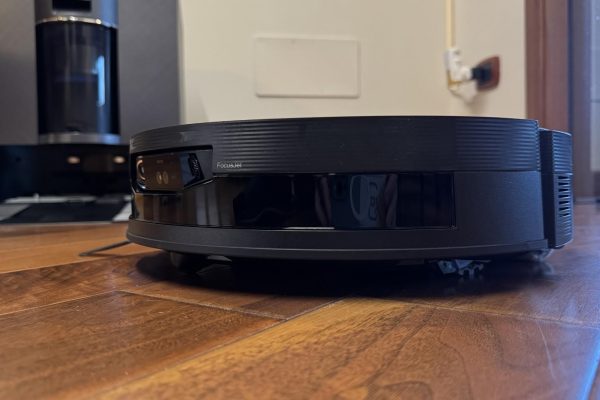 Recensione Ecovacs Deebot X12 OmniCyclone: L’innovazione che elimina le macchie in un attimo!