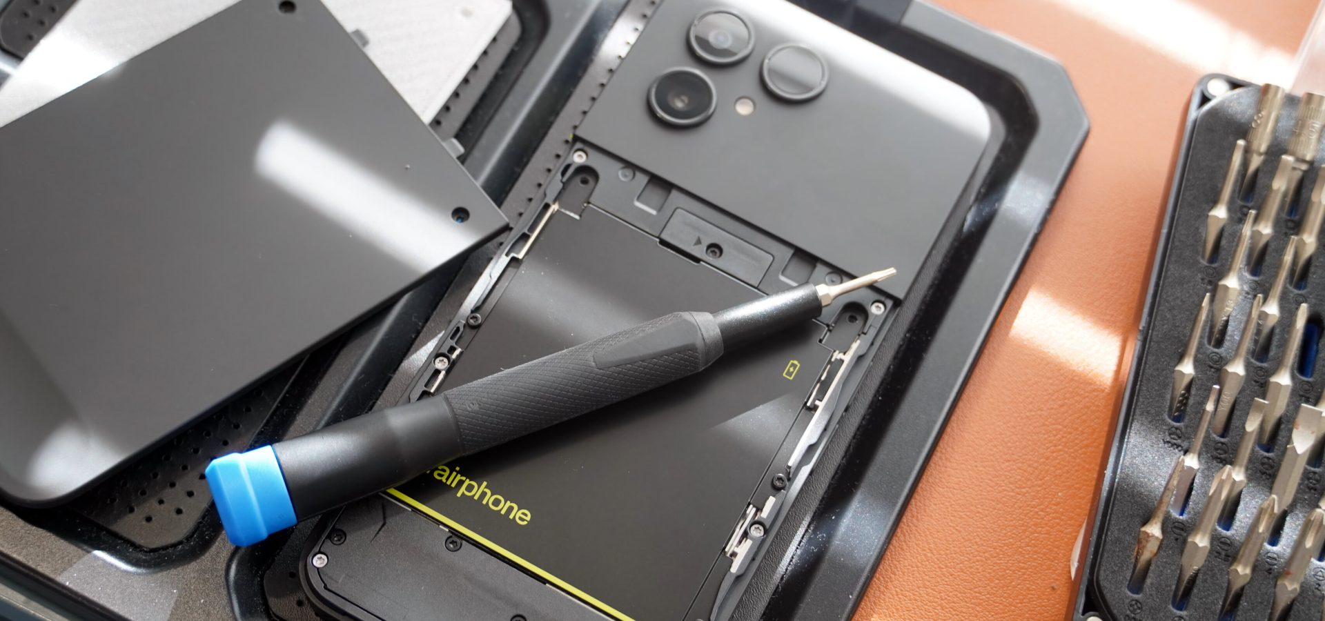 La rivoluzione degli smartphone riparabili sta finalmente accelerando