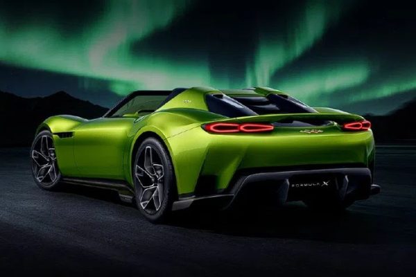 Fang Cheng Bao a Pechino: Tre Berline e la Supercar Formula X in Vetrina