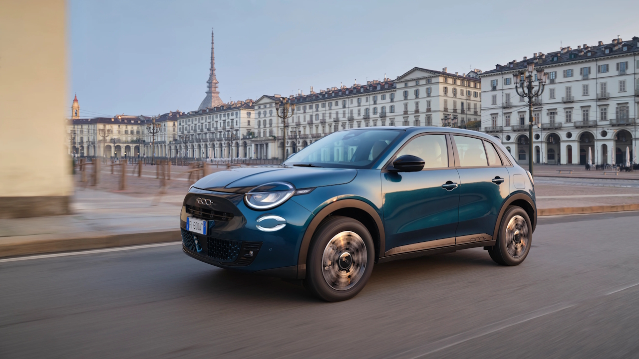 Fiat 600 benzina senza ibrido: 101 CV, cambio manuale e catena di distribuzione da 18.950€