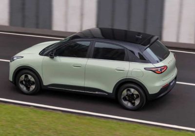 Geely E2: L’Auto Cinese Che Sfida la Fiat in Italia