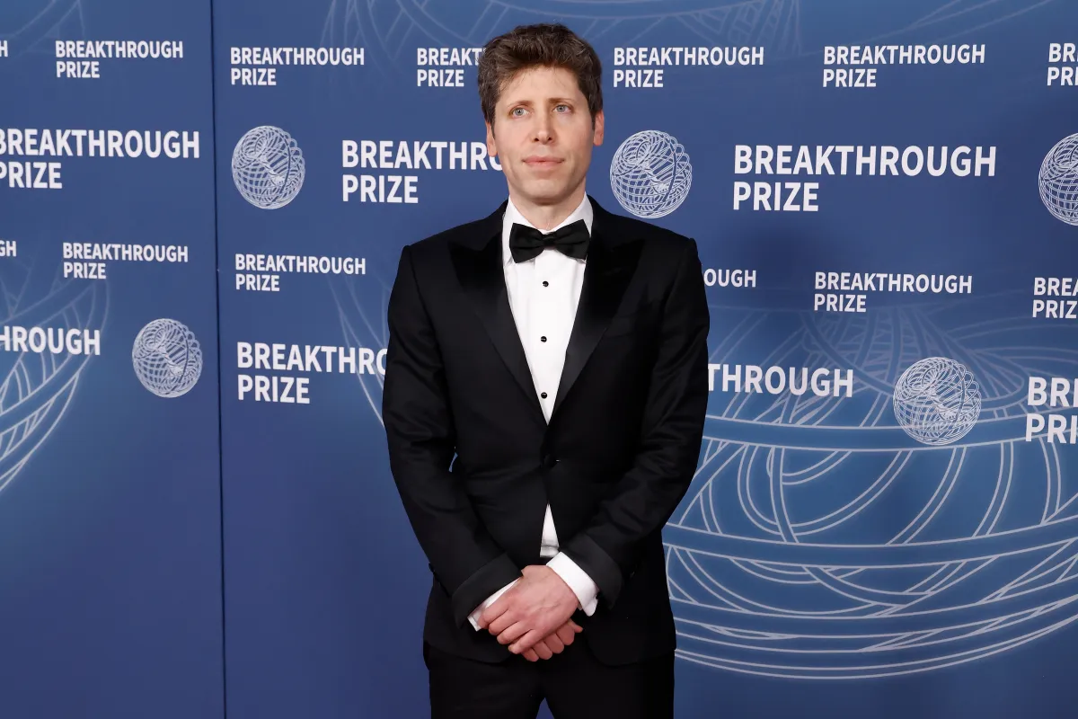 Sam Altman critica il modello cyber di Anthropic, Mythos: ‘marketing basato sulla paura’