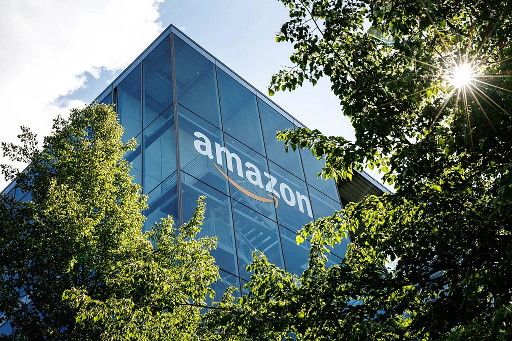 La nuova strategia di podcast di Amazon: Monetizzare ogni contenuto