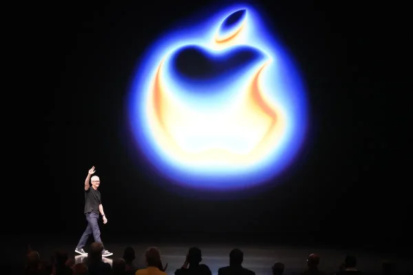L’eredità di Tim Cook: 15 anni di innovazioni al vertice di Apple