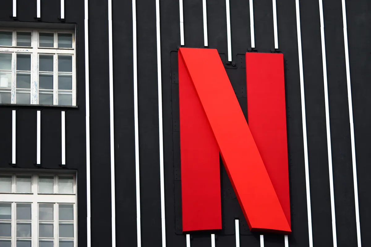 Netflix Introduce un Nuovo Feed Video Verticale e Potenzia le Raccomandazioni con l’Intelligenza Artificiale