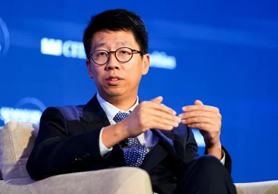 Da Possibili Acquirenti a Rivali: Stripe e Airwallex si Contendono il Mercato