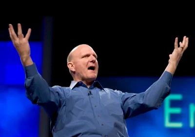 Steve Ballmer critica il fondatore che ha sostenuto e che ha confessato frode: ‘Mi sento ingannato e ridicolo’