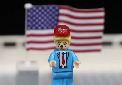 Explosive media, chi sono i creator filo-iraniani che trollano Trump con i loro video virali AI in stile Lego
