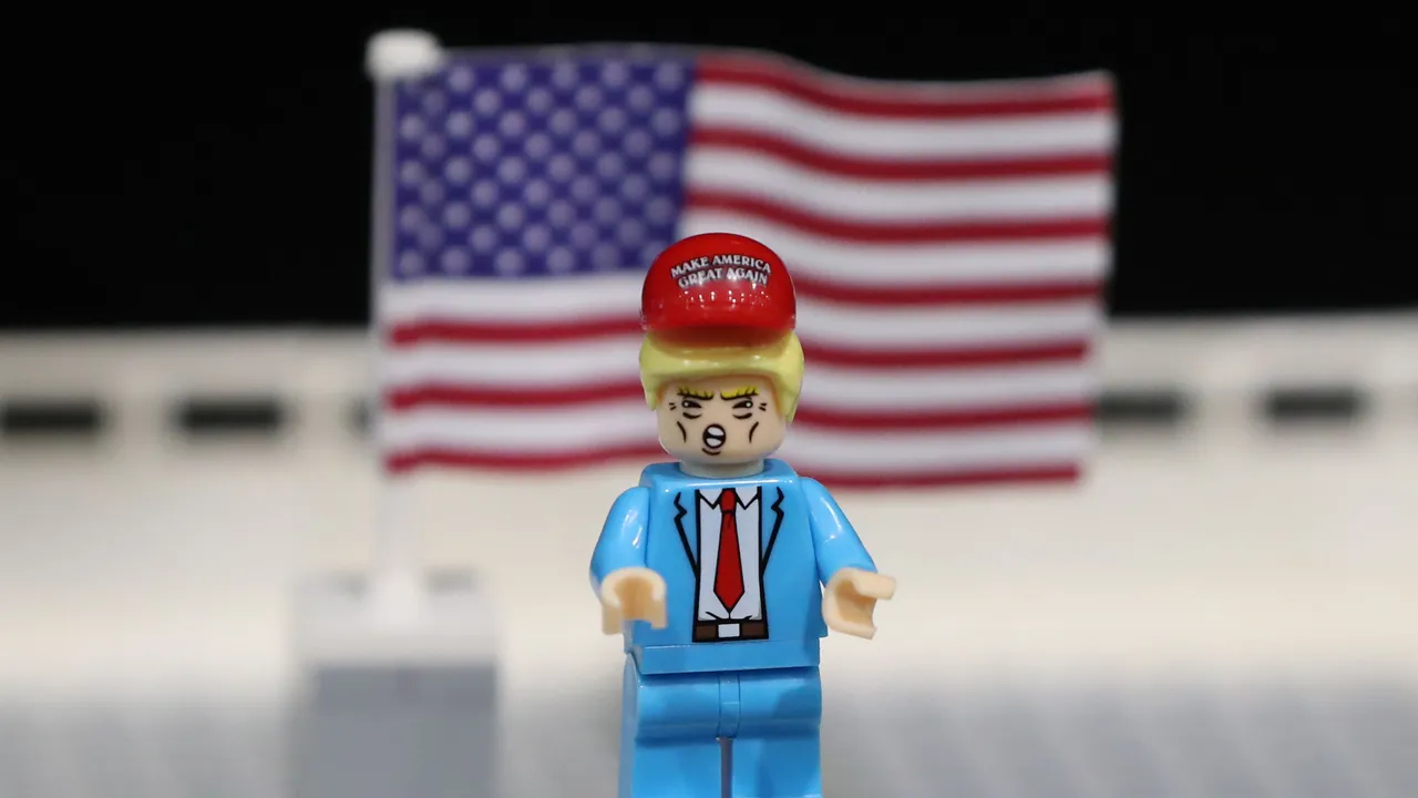 Explosive media, chi sono i creator filo-iraniani che trollano Trump con i loro video virali AI in stile Lego