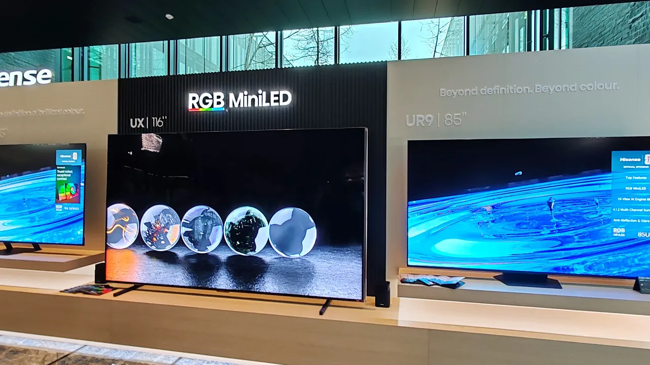 Hisense RGB MiniLED: la nuova serie TV ideale per gli appassionati di calcio e VAR