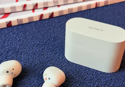 Sony WF-1000XM6, la prova degli auricolari true wireless che suonano da dio ma vanno provati prima dell’acquisto