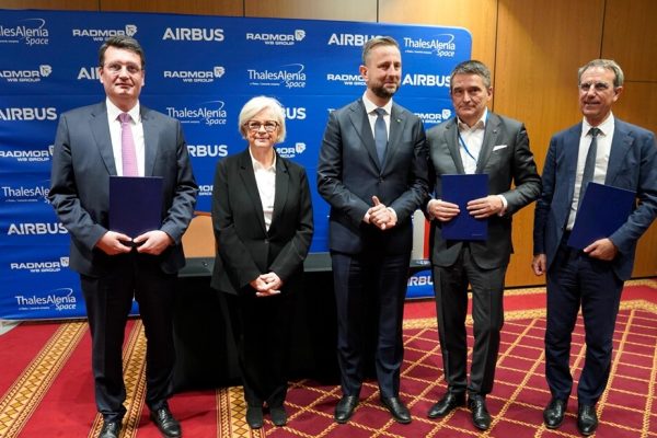Accordo Thales-Airbus-Radmor: Nuovo Satellite TLC per la Difesa della Polonia