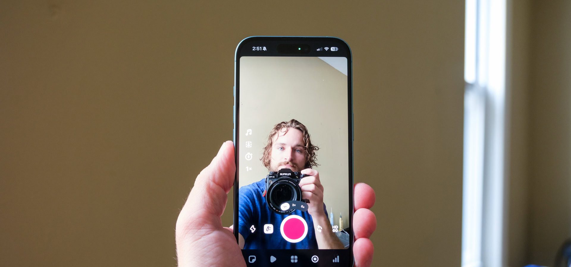 Instagram lancia una nuova app per foto effimere: ti ricorda qualcosa?
