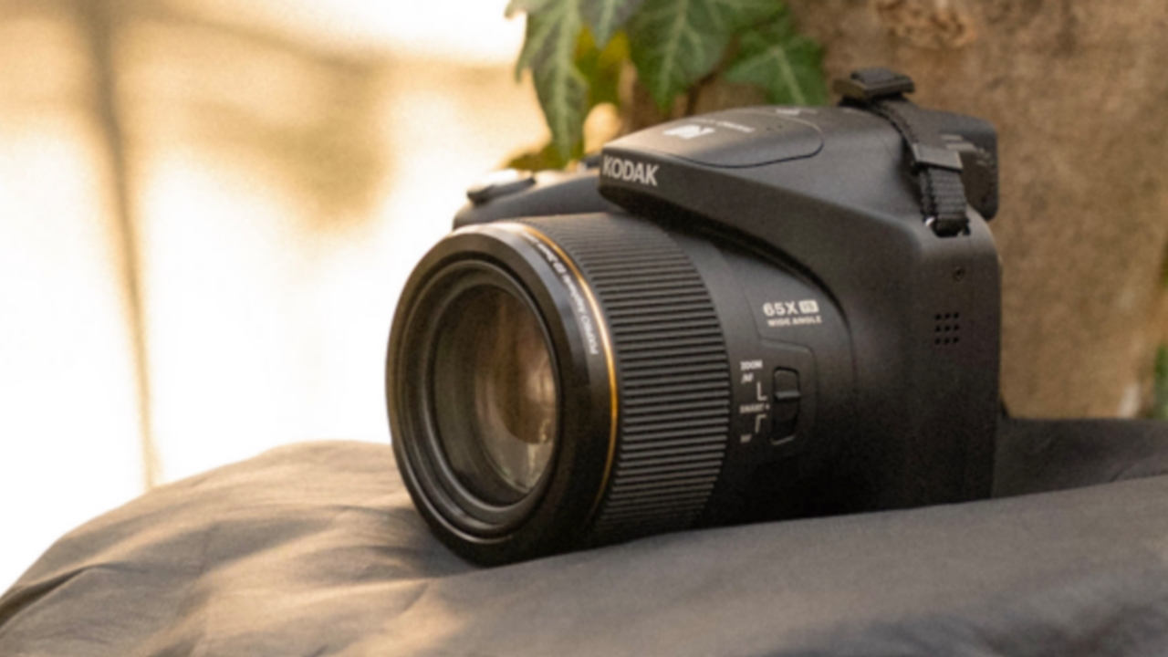 Kodak PIXPRO AZ653: la fotocamera bridge economica arriva in Italia a 399,99€