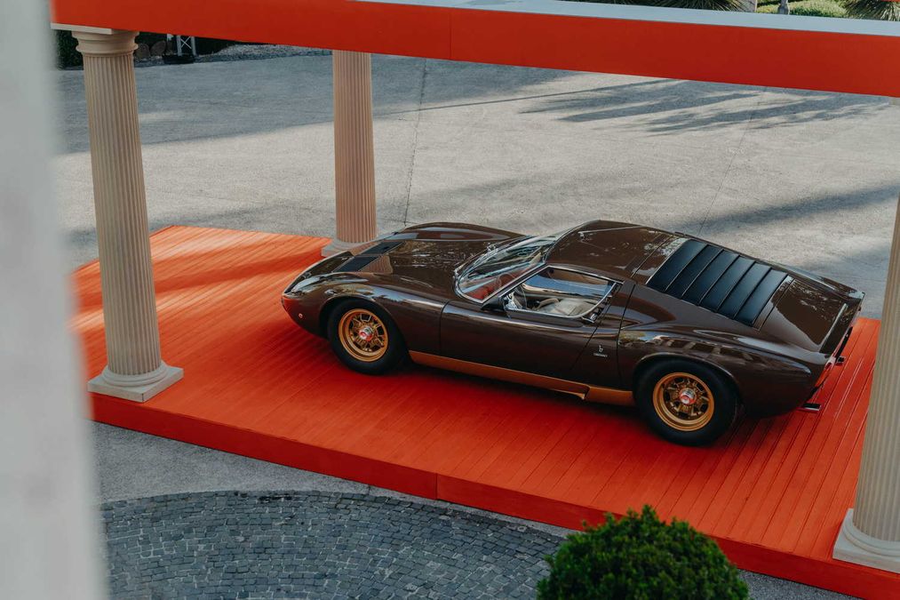 Lamborghini Polo Storico: La Magia del Restauro della Miura SV a Roma