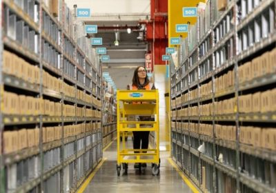 Le consegne di Amazon in Italia diventano sempre più veloci e sostenibili