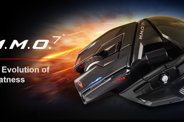 Mad Catz M.M.O. 7+: Il leggendario mouse MMO sbarca in Italia con connessione wireless e sensore PixArt PAW3395