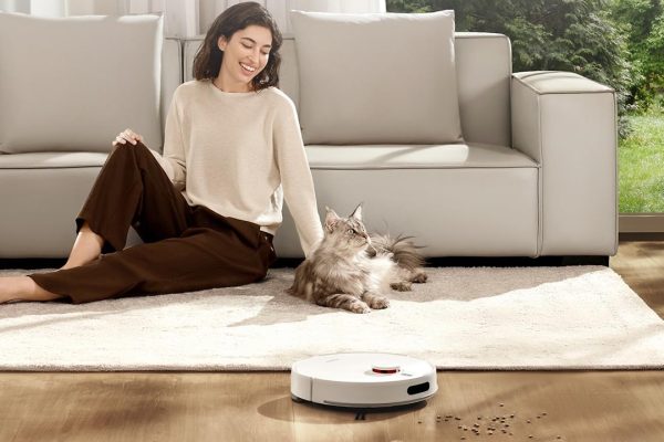 Meno di 200€ per un robot aspirapolvere da 10.000 Pa con stazione automatica: l'offerta Xiaomi H40 su Amazon