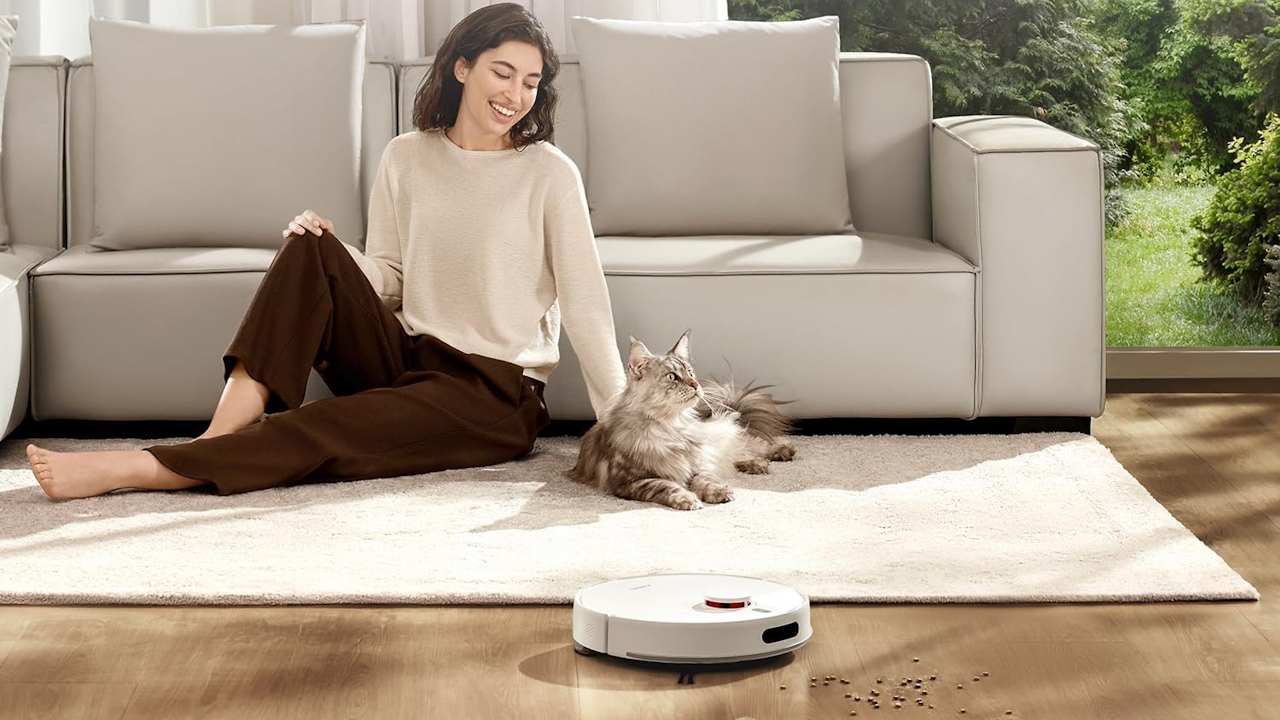 Meno di 200€ per un robot aspirapolvere da 10.000 Pa con stazione automatica: l'offerta Xiaomi H40 su Amazon