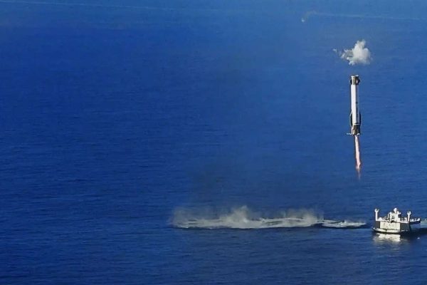 Blue Origin: Indagine FAA sul lancio del razzo New Glenn