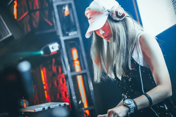 Guida pratica a Amazon Music: Accedi a 100 milioni di brani con prova gratuita