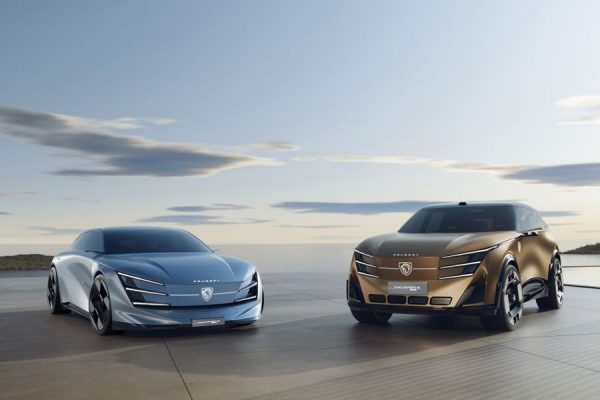 Peugeot svela a Pechino il futuro con i rivoluzionari Concept 6 e 8