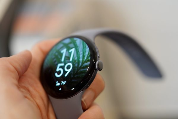 Google si prepara a rendere obbligatorio l’account per la funzione di rilevamento cadute del Pixel Watch