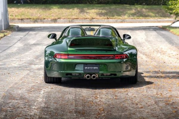 Eccezionale Porsche 911 Carrera Speedster: Trasformazione Unica e Prezzo da Urlo!