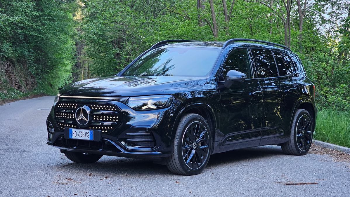 Mercedes GLB: Scopri l’innovativa auto elettrica con cambio esclusivo – Video