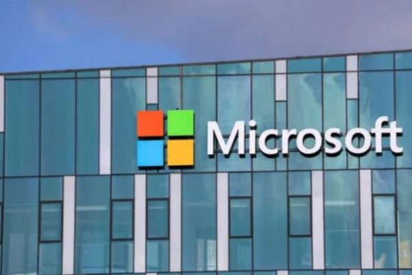 Regno Unito avvia indagine su Microsoft: focus su licenze cloud e software enterprise