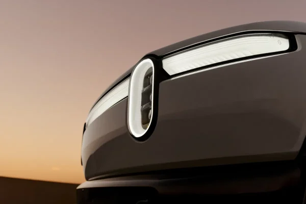 Rivian riduce il prestito DOE a 4,5 miliardi per la fabbrica in Georgia