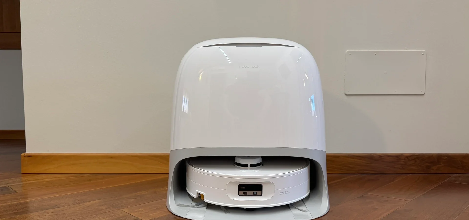 Recensione del Roborock Qrevo Curv 2 Flow: Lavaggio Innovativo con Tecnologia a Rullo