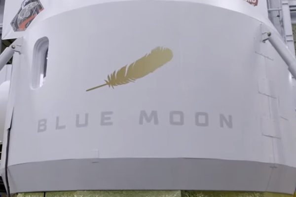 Scopri gli Interni del Lander Lunare Blue Moon MK2 di Blue Origin per le Missioni Artemis