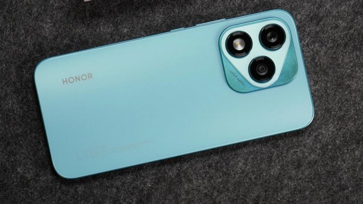 Scopri il Nuovo Smartphone HONOR: Batteria Strabiliante per un’Autonomia Senza Precedenti!