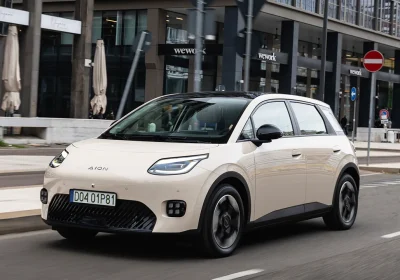 Scopri la Nuova Auto Elettrica Cinese GAC Aion UT: Progettata a Milano e Pronta per la Strada!