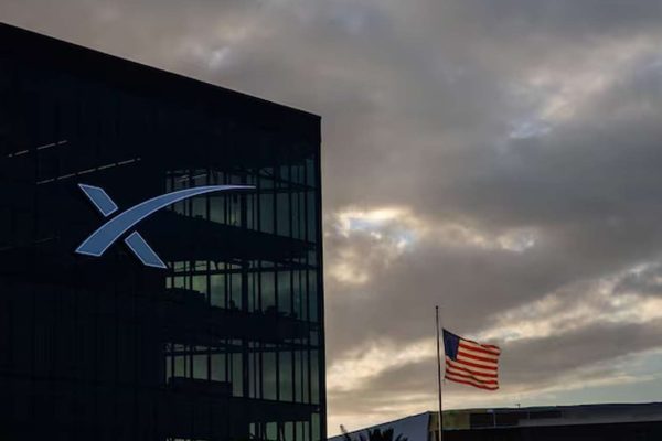 SpaceX punta a produrre GPU in-house sfruttando il processo Intel 14A