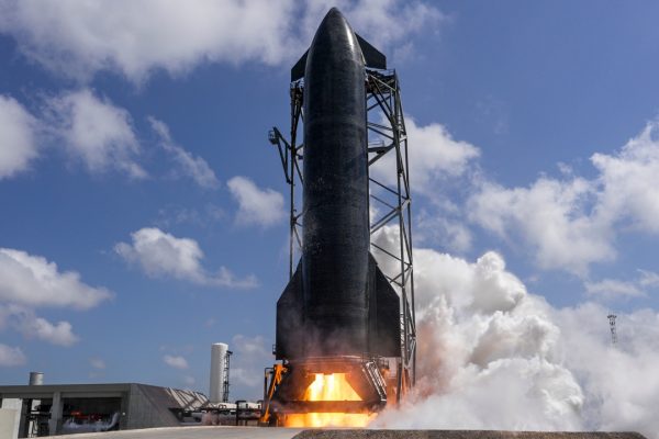 SpaceX Starship: Ship 39 ha eseguito il suo primo static fire completo, lancio non prima di maggio