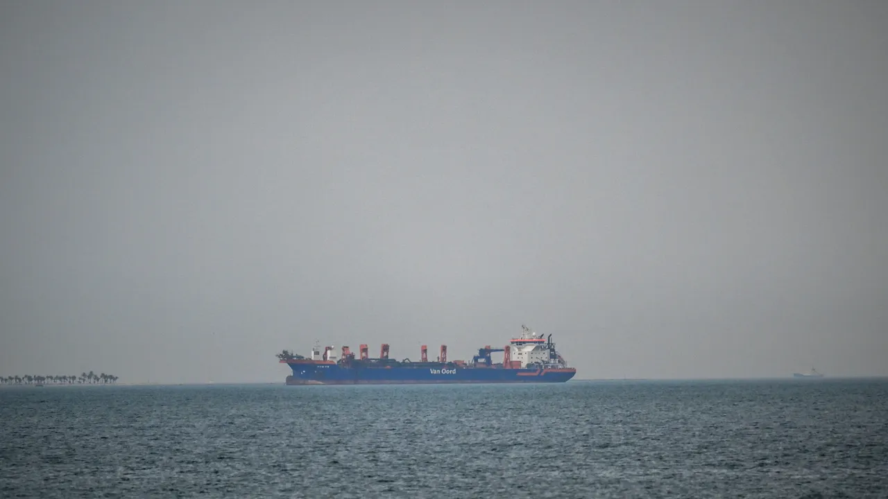Nel Golfo persico ci sono sempre più equipaggi bloccati a bordo delle navi, e non è solo colpa della guerra