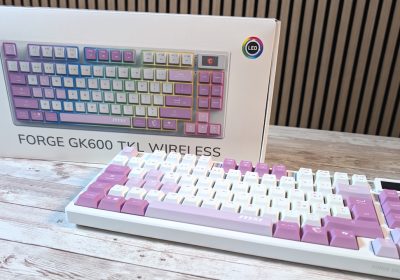 Tastiera Gaming MSI GK600 TKL: Switch Hot-Swap, Display LCD e 3 Modalità Wireless per Giocatori Esigenti!