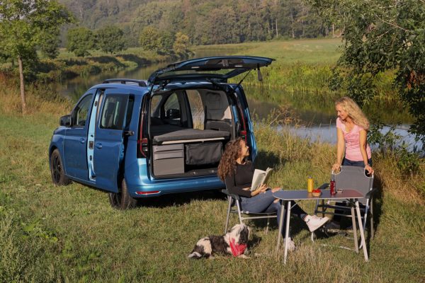 Accessori Smart Imperdibili per Camper e Vanlife: Power Station, Pannelli Solari, Router 5G e Attrezzature da Cucina