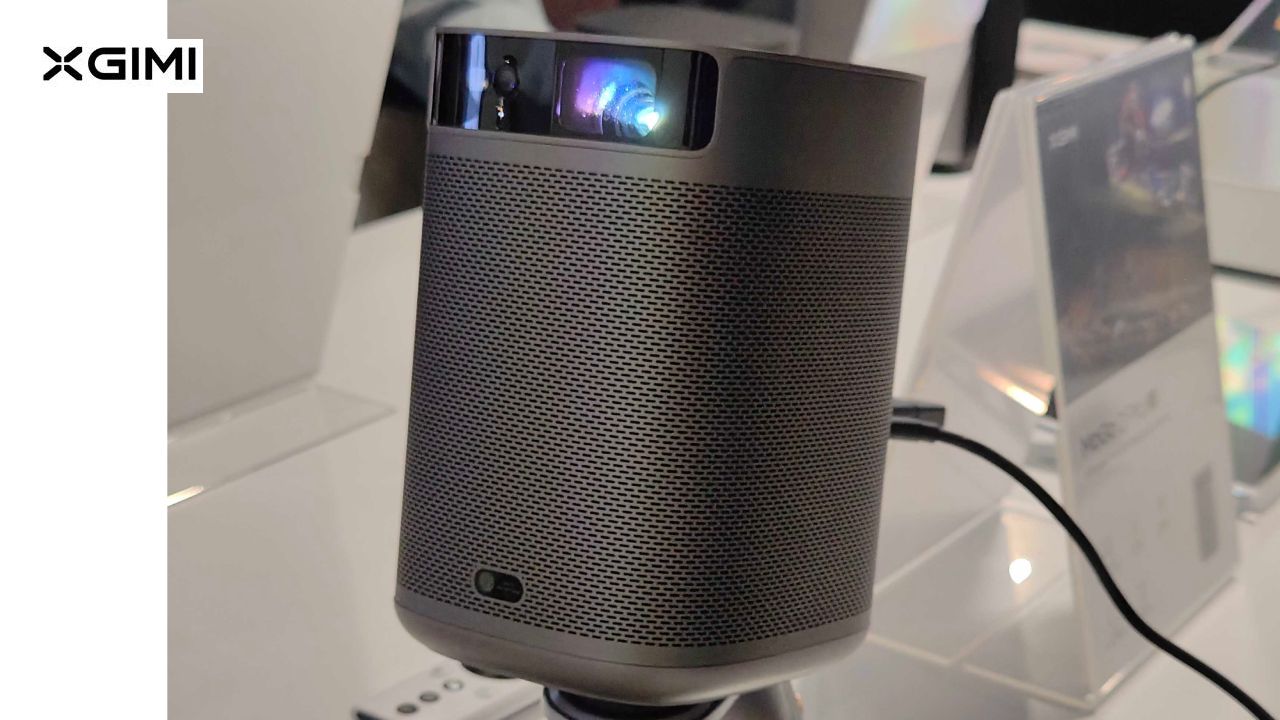 <p><strong>XGIMI MoGo 2 Pro a 339€: Il Mini Proiettore con Google TV, Netflix, 4K e Dolby Audio per Trasformare Ogni Stanza in un Cinema</strong></p>