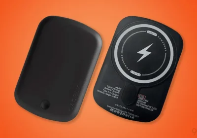 Ritorno al Richiamo: Il produttore di Power Bank Ripristina i Rinvii Dopo un’Esplosione in Volo e un Tragico Incidente