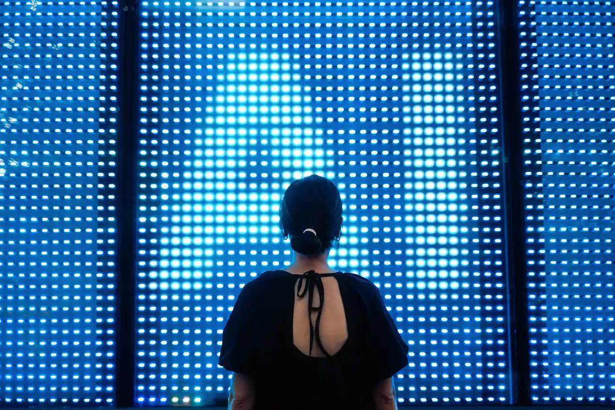 Cina, miniserie accusata di usare AI per creare personaggi con volti reali senza consenso