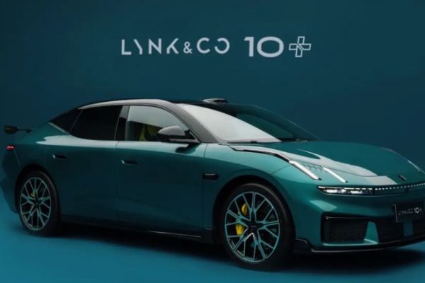 Lynk & Co 10: svelato il restyling e il concept GT al debutto di Pechino