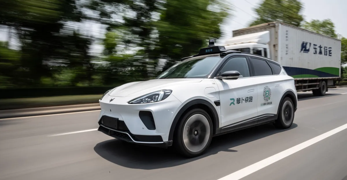 Cina sospende nuove licenze per robotaxi dopo il caos di Baidu
