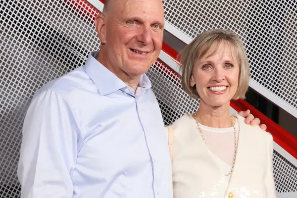 Ballmer dona 80 milioni di dollari a NPR, ma con condizioni particolari