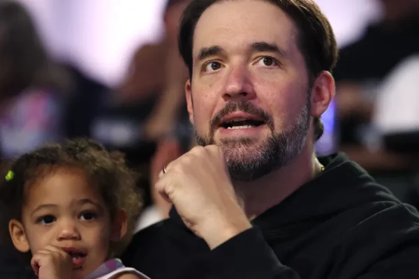 Alexis Ohanian stupisce Washington con dichiarazioni a favore dell’immigrazione